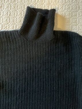 Handmade wool turtleneck thick sweater